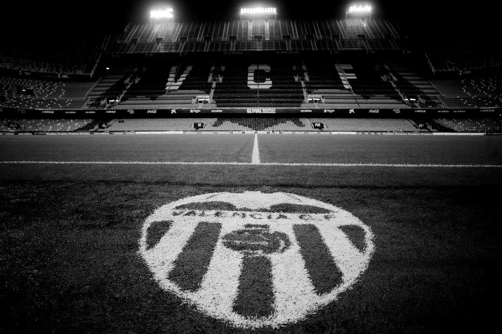 NaanoVCF's tweet photo. Cuando tú ilusion se vuelve una obligación porque unos impresentables te han robado todo lo que querías y amabas…

Eso es ir a Mestalla hoy en día 😔 https://t.co/5VfurimtK1