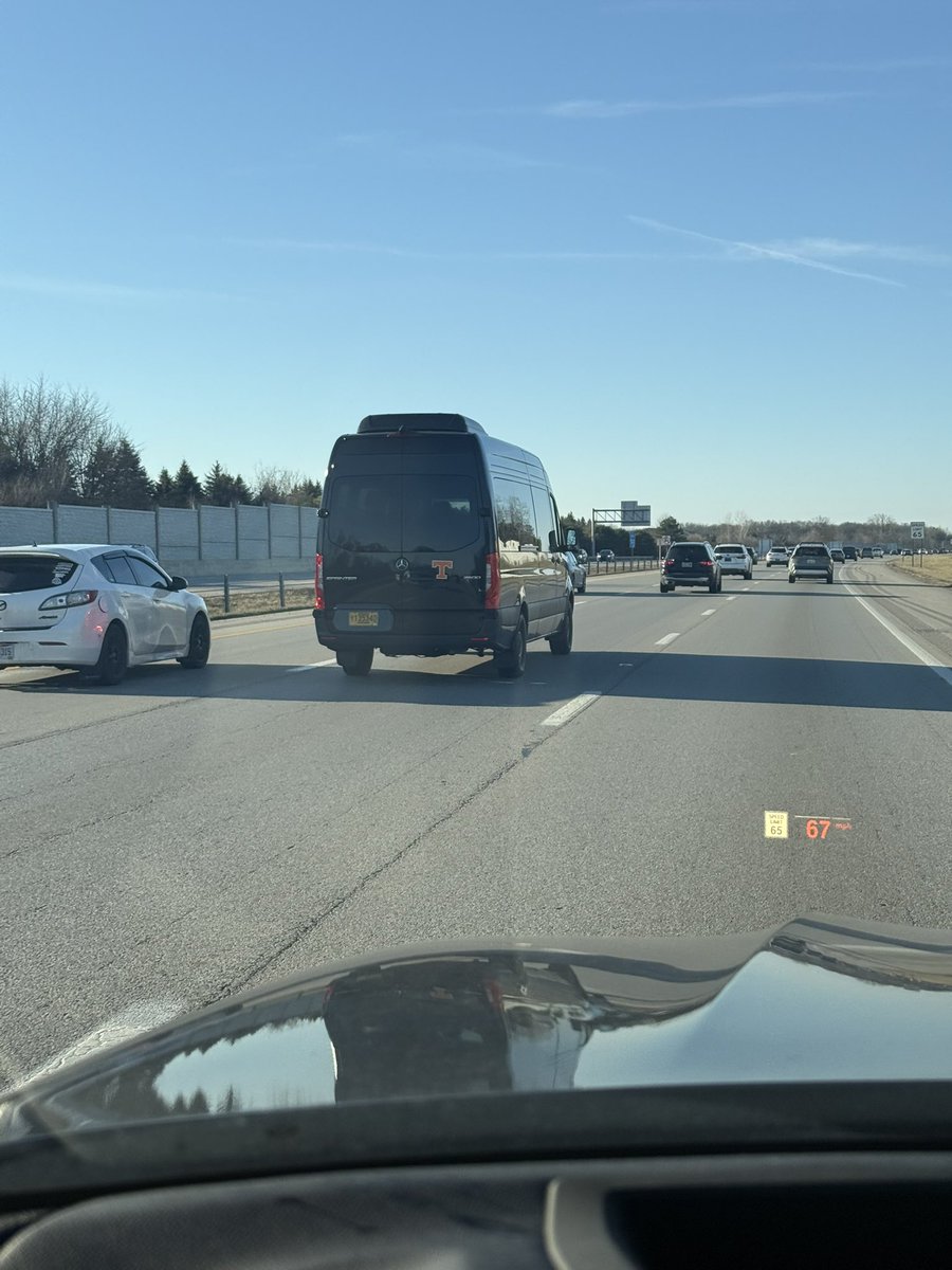 Jim_Bender's tweet photo. @Scottyvegas971 
Lots of tails between their legs on 71S this morning! #sec #GoBucks https://t.co/UuKcBhAXmS