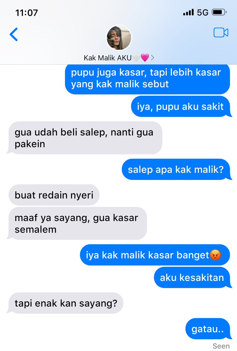 twinklechuckle's tweet photo. 3. karel terlalu polos https://t.co/tsECLBxvVv