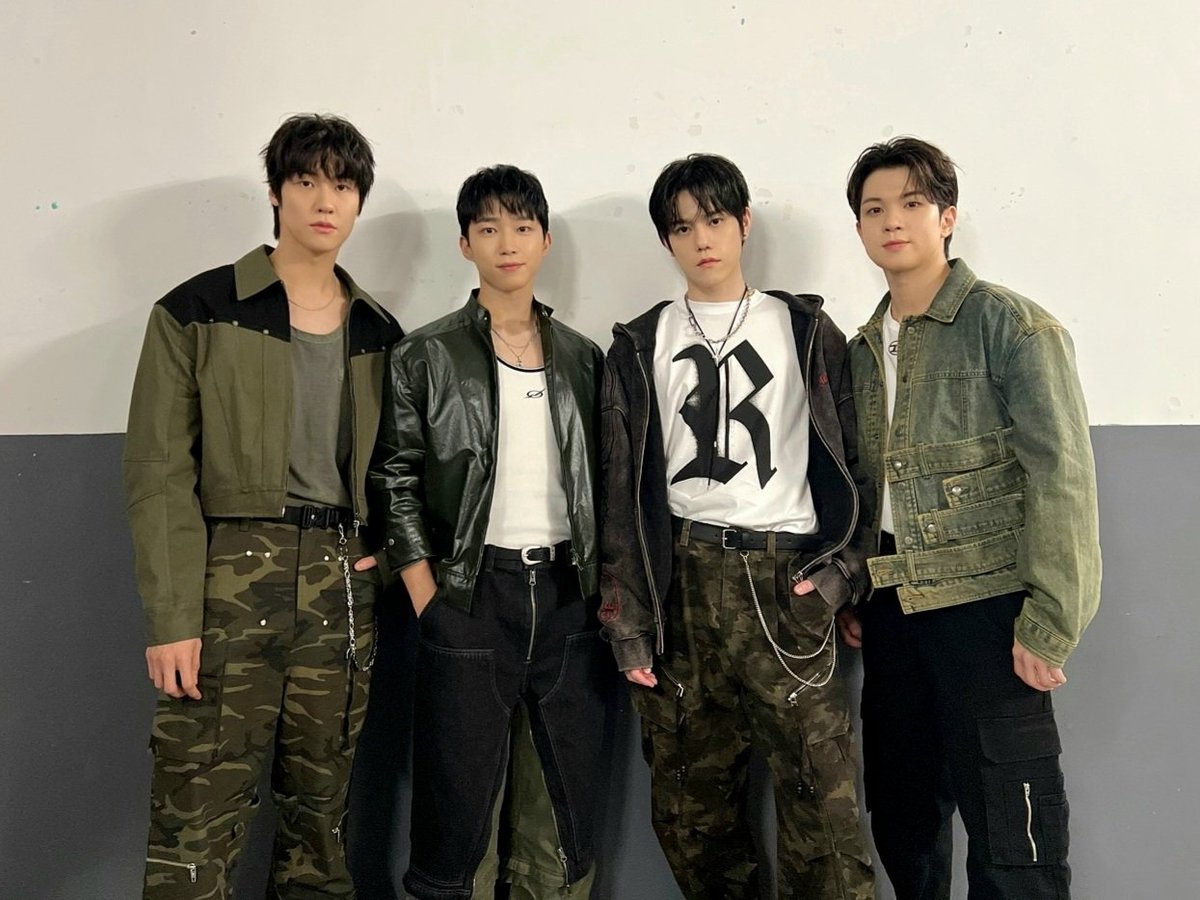 [📸] 2024 N.Flying LIVE 'HIDE-OUT' in MACAU🔦

N.Fia와 N.Flying의 비밀 아지트는 오늘도 행복만 가득💗

#NFlying #엔플라잉 #HIDE_OUT