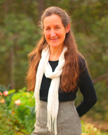 naturallyneve's tweet photo. The woman who heals what doctors can't:

Barbara O'Neill. 

The FDA are trying to silence her natural approach to healing.

So here's 8 of her life-changing remedies they don't want you to know about: https://t.co/cyiKiUzeP2