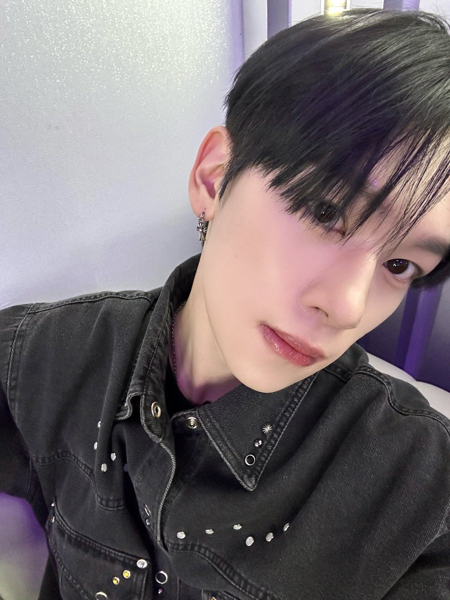 YOUNITE_twt's tweet photo. 🫶🫶🫶

#스티브 #STEVE https://t.co/3KTeAD9T4k