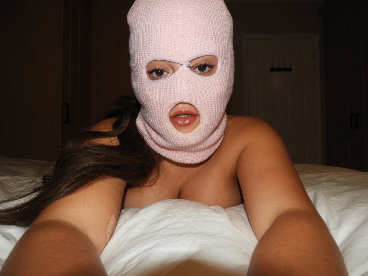 TinyLf4's tweet photo. All I wasn't for Christmas is for you to cum down my chimney and spank me for being on the naughty list, is that too much to ask! https://t.co/OALTph7pPE #BadElf #Christmas #OnlyFans #PunishMe https://t.co/3uQsB18Zyq