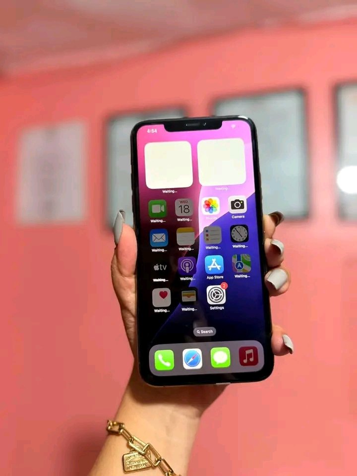 daphne_1009's tweet photo. iPhone 11 PROMAX 64gb &amp; 256gb FU

100% original
💯 battery health
Openline to all sim
No issue or defect

64gb- 19,500‼️
256gb- 20,999‼️ https://t.co/pHr31Okv0X