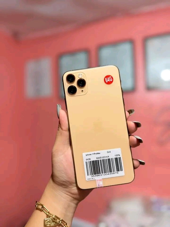 daphne_1009's tweet photo. iPhone 11 PROMAX 64gb &amp; 256gb FU

100% original
💯 battery health
Openline to all sim
No issue or defect

64gb- 19,500‼️
256gb- 20,999‼️ https://t.co/pHr31Okv0X