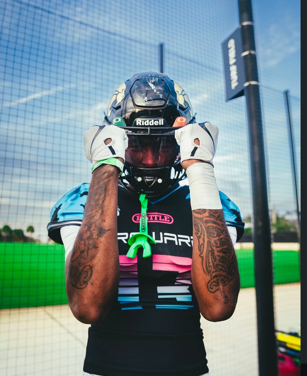 SammyMitchellIV's tweet photo. 954 always on top 17-15 ‼️@CribClassic @FamuGameday @AjHicksFAMU @CoachWalker53 @CoachRack75 @RattlerPit @CoachColzie @takesbyisa @NP_Florida @CoachMcCannERT @FCProspects_ @CoachPope_ @FCProspects_ @JohnGarcia_Jr https://t.co/gMQkPPSfB0