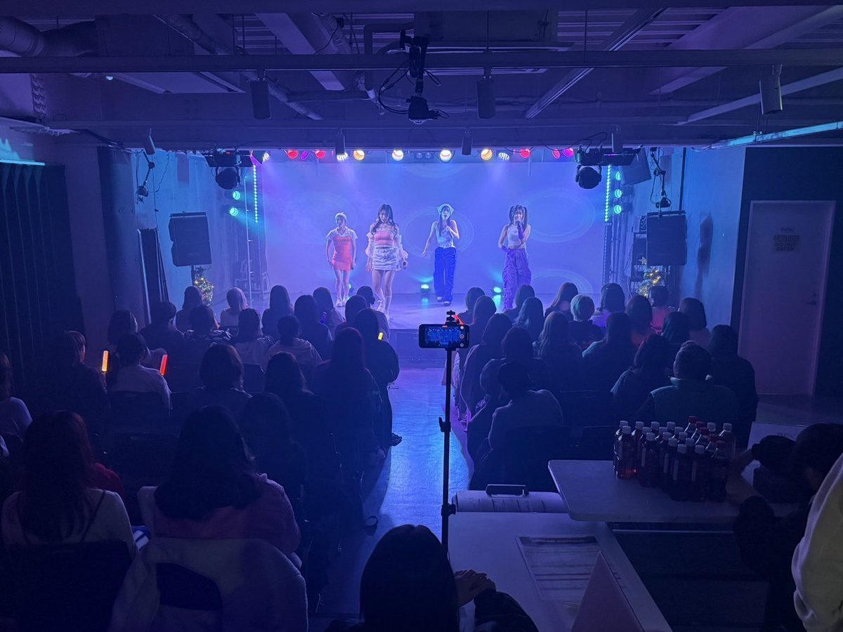 SPYSHE_official's tweet photo. ✔12.22 ✨️K-LOVERS SHOW✨️

最高の盛り上がりで とても楽しかったです!!
そして、SPYSHE最後のK-LOVERS FES
でした👏🏻
沢山の素敵な思い出をありがとうございました!!

 #SPYSHE https://t.co/QcdIs3AluQ