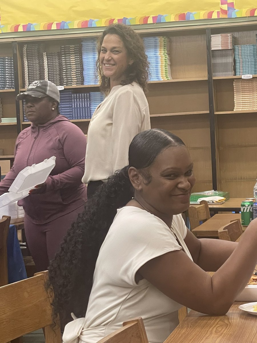 Thank you all for your love and generosity. Pastor Moodie and Ms. Stewart who brought holiday cheer and love to our students with gifts from Santa! Thank you to Alderwoman Taylor for your gifts and love and all the staff. Sherwood Knights you are the best!!! Happy Holidays! 🥰