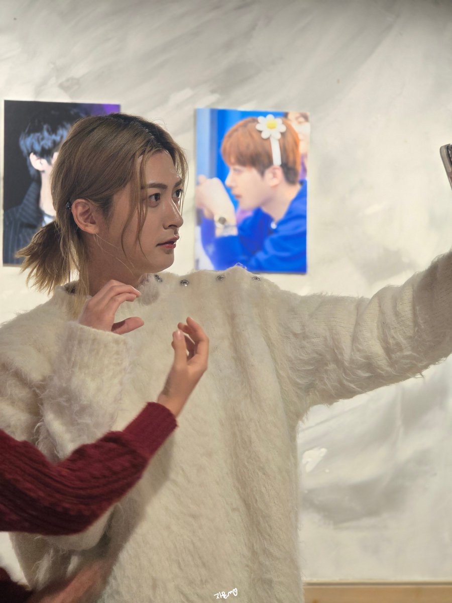 BB_kkng's tweet photo. 🎉Happy JAEHYO Day🎂🥳
#블락비 #BLOCKB #재효 #JAEHYO https://t.co/LGwQ85zPP3