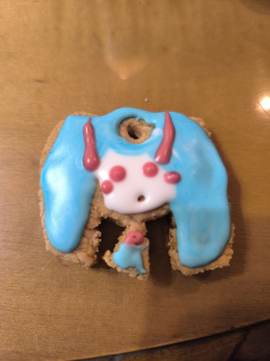 Timeline0Willow's tweet photo. Gingerbread Miku 2024 https://t.co/NChFVw23K7