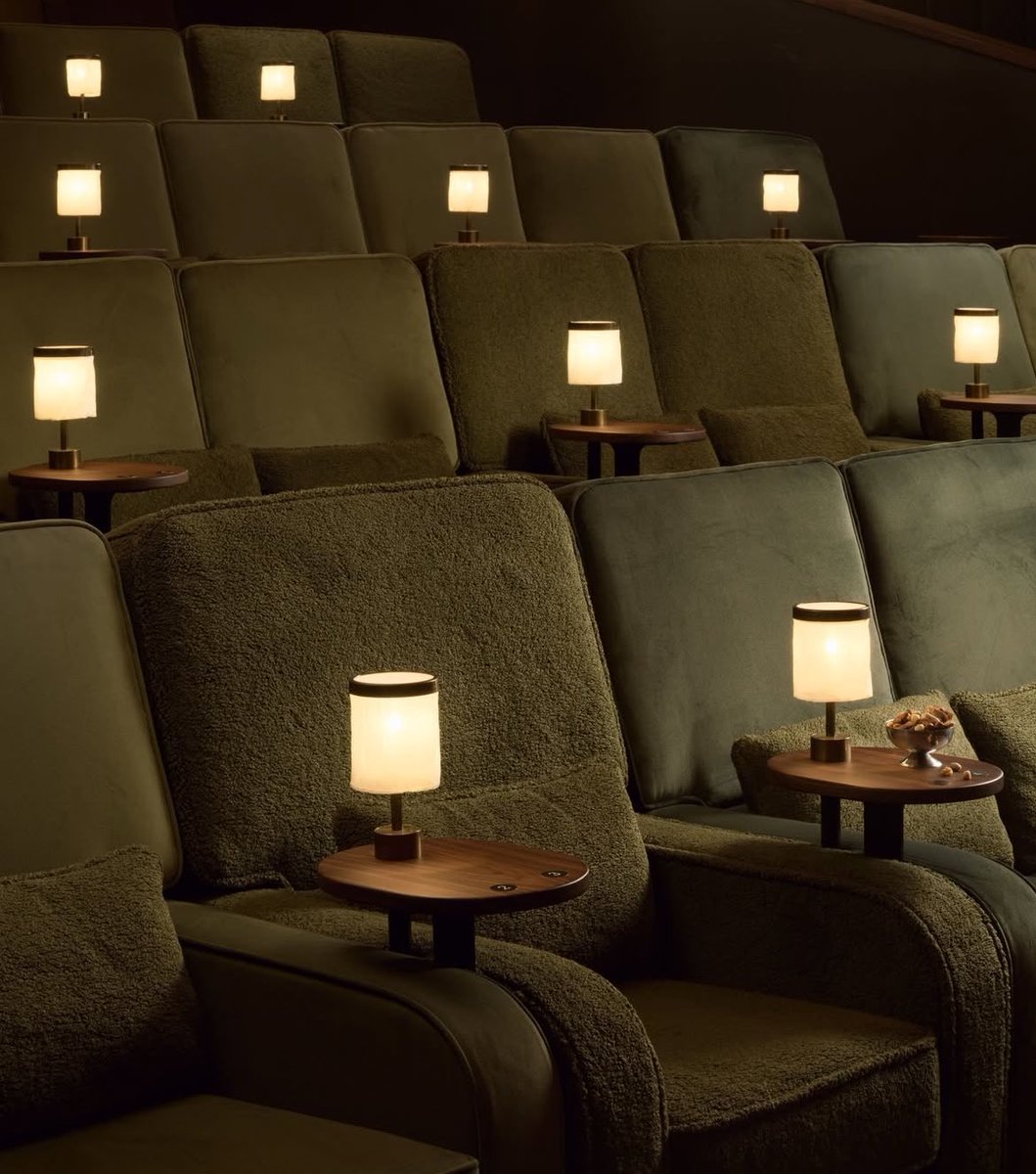 luusssso's tweet photo. A beautiful cinema rehabilitation in the Dutch town of Wageningen

World class lighting and tones https://t.co/s7FdoeeHbm