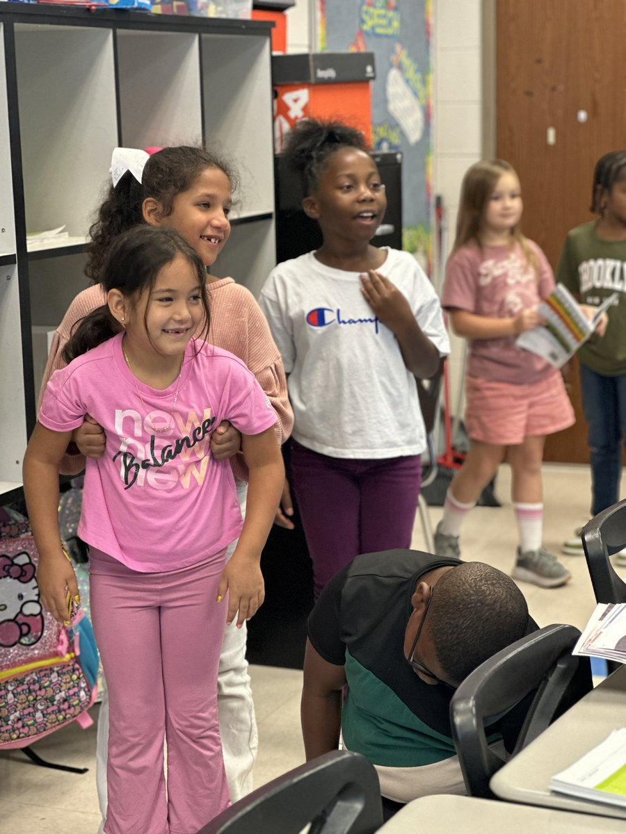 DrSHarrell's tweet photo. Arts Integration # Tableau https://t.co/wS3vj3k8T1