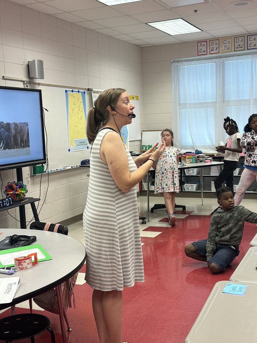 DrSHarrell's tweet photo. Arts Integration #Tableau https://t.co/6d6uROXXpz