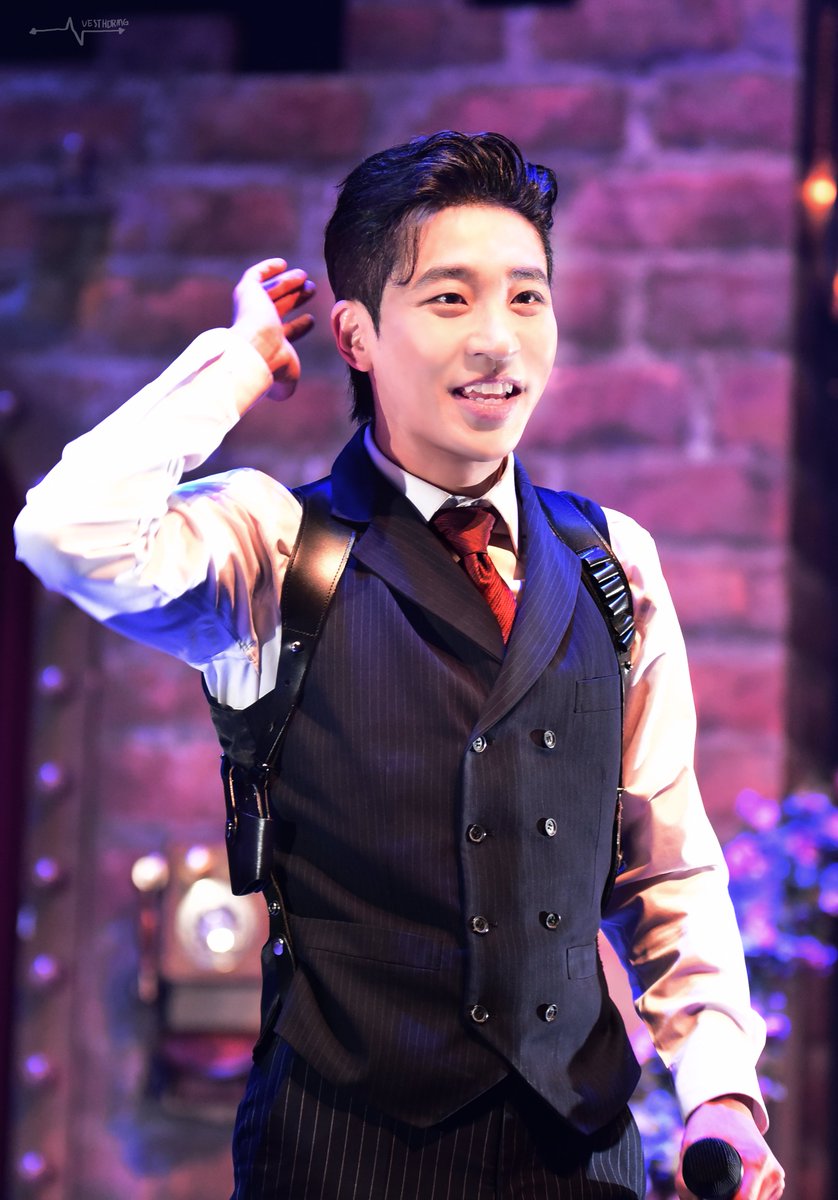 ↑↓←→ tweet media