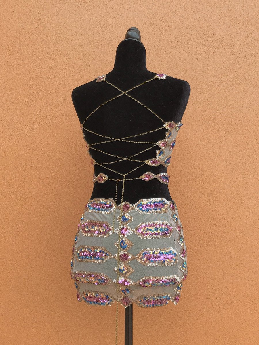 queensofra's tweet photo. Last Alwan dress in inventory is now 50% off! Will not be restocked 💖 https://t.co/V2dTiDqMSB