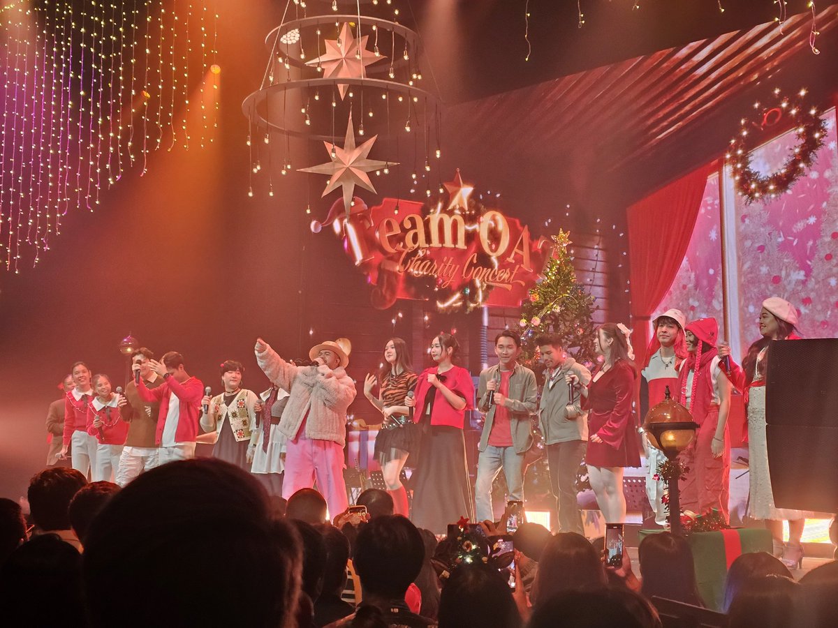 NarayutOnnet's tweet photo. เป็นคอนที่สนุกมากกก ซึ้ง เศร้า ตลกครบรส ถ้าไม่มาโครตเสียดาย
#TEAMOATCHARITYCONCERT https://t.co/AqL11LVRKH