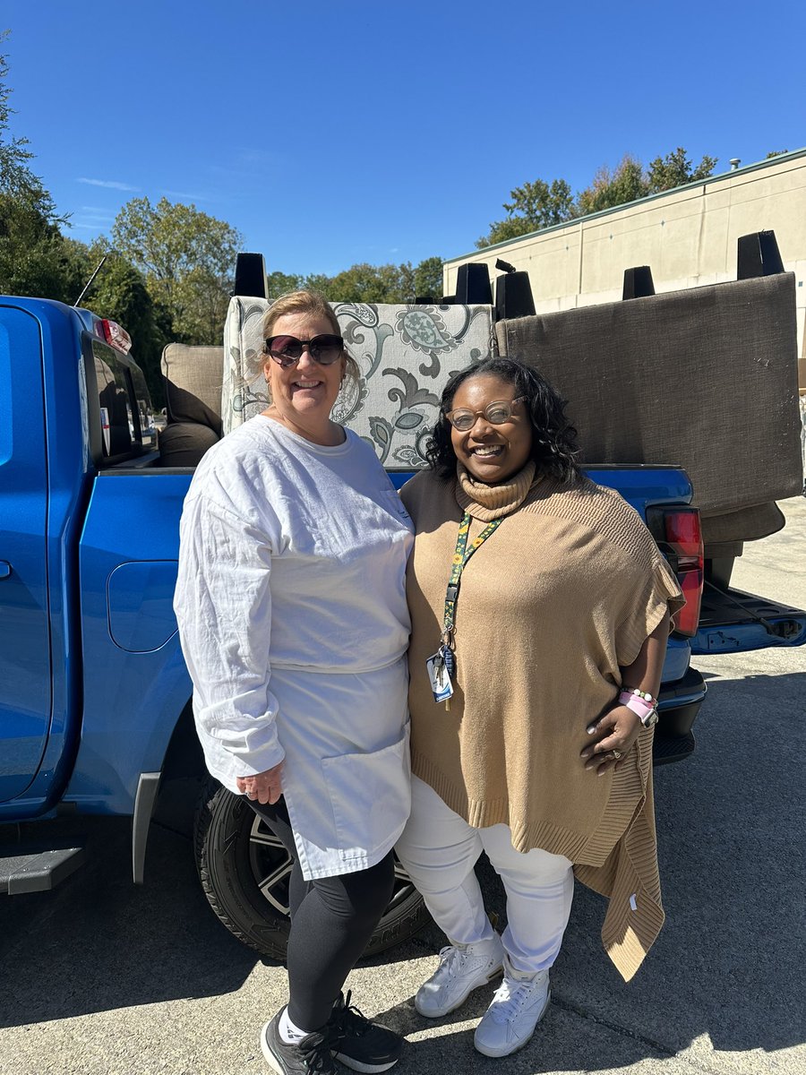 DrSHarrell's tweet photo. Thank you ASI for your donation to our students. #MCS #PAWSUp https://t.co/Swd523nsN2