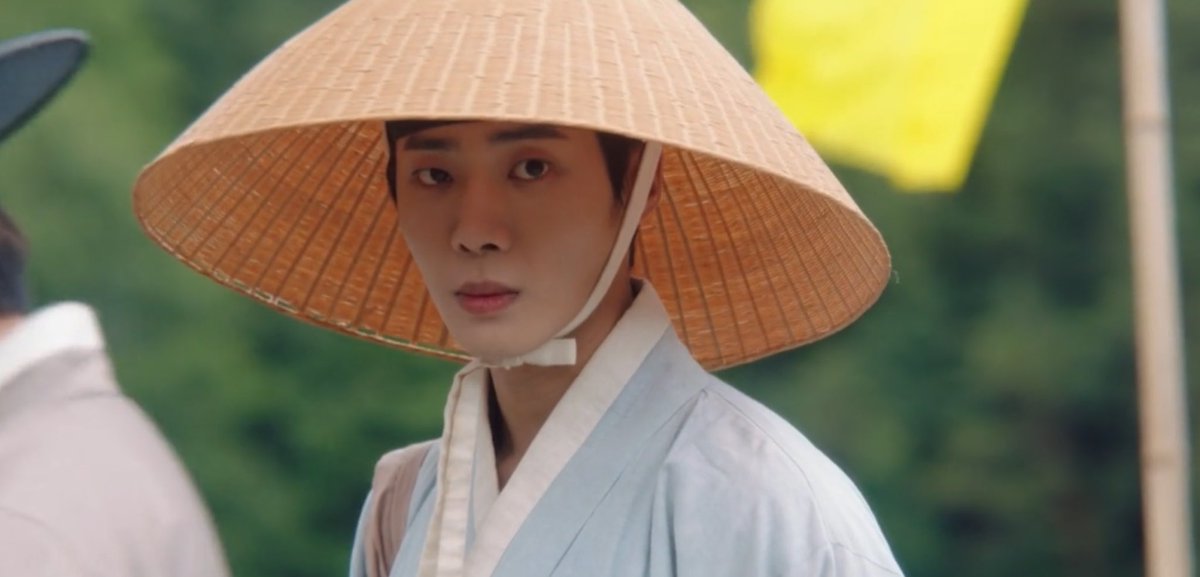 kenthusiastic10's tweet photo. I just want the day to come when Tae-young can finally find peace and happiness. That final scene was cold. #TheTaleofLadyOk #TheTaleofLadyOkEp6 #LimJiYeon #ChooYoungwoo https://t.co/HgD2eXL4cD