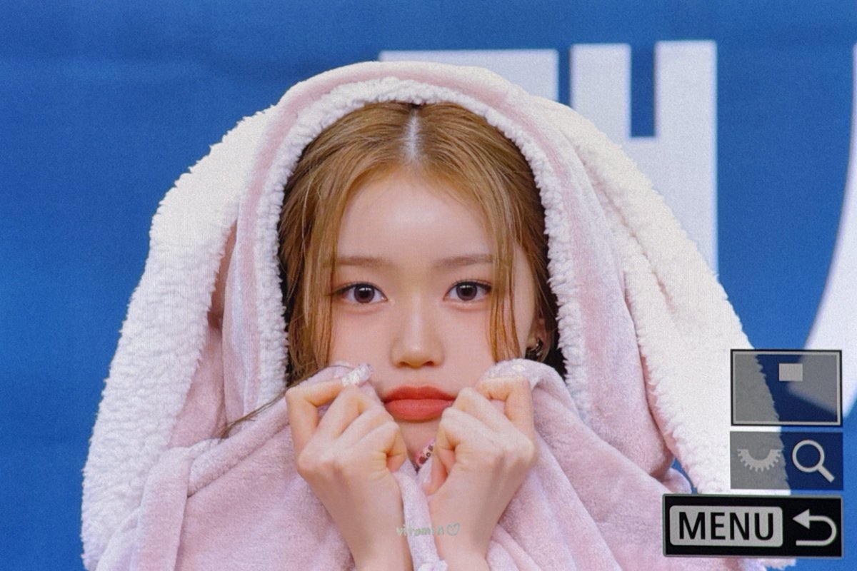 saevitamin's tweet photo. 241222 APPLE MUSIC🐇
#JEONGSAEBI #정세비 #izna #이즈나 https://t.co/L3AeE0pOvF