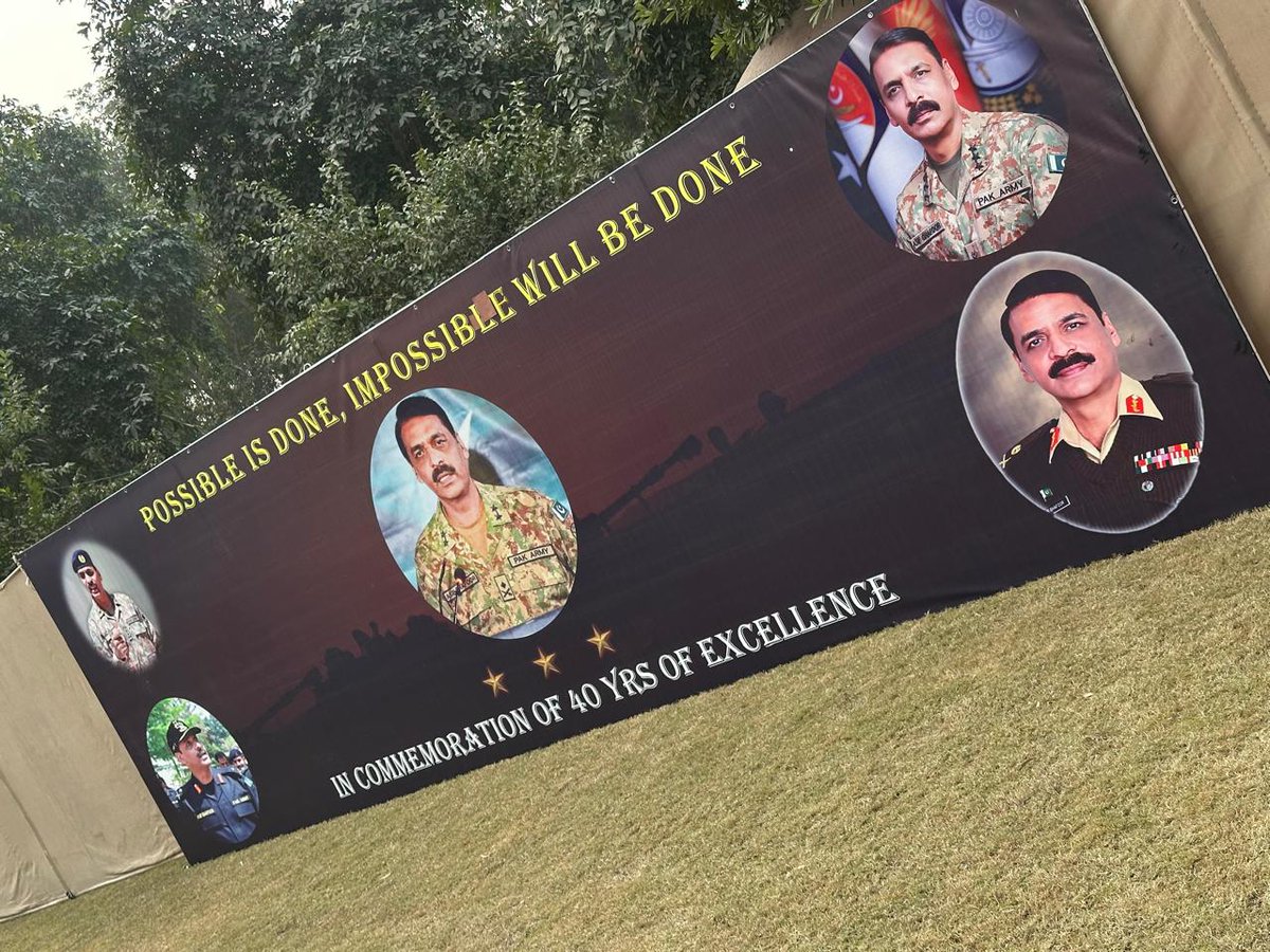 MahmedSp's tweet photo. You have dedicated the unparalleled and most valuable years of your life to the security of the country and the nation.
@peaceforchange 
#ThankYouAsifGhafoor https://t.co/P6Zrw1BmGb