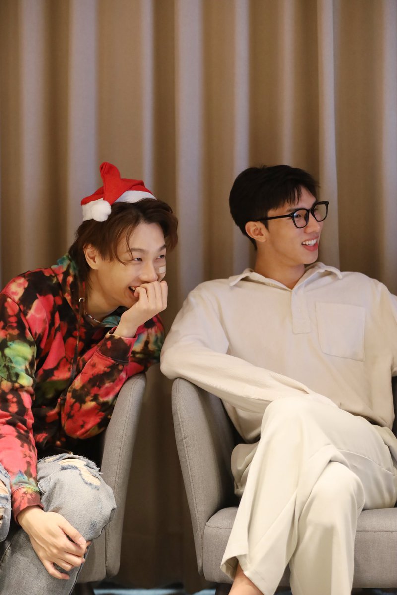 Longgun_7's tweet photo. น่ารัก สดใส ทั้งคู่เลย
#longgun
#longlee
#gunnapatn
#หล่งกัน https://t.co/gP7fqc1daM