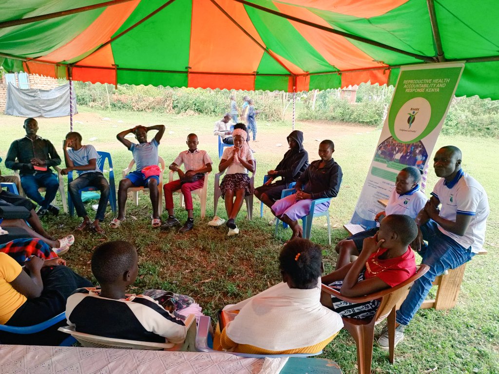 RHARK7's tweet photo. Gratitude to six peer educators of our team who have successfully completed an intensive seven-day community mentorship session in West Sakwa and Yimbo East wards. This impactful program reached 56 #AYPs of age 14-24,equipping them with age-appropriate valuable skills and knowledge across a range of inspiring topics.

✍️Day One Getting to Know You and Setting Realistic Goals
Participants explored steps to achieve their dreams, focusing on building confidence in making healthy choices for a better future. Discussions emphasized responsibility, making a difference, and identifying realistic goals to work towards their aspirations.  

✍️Day Two: Your Body and You
This session focused on educating participants about the physical, emotional, and sexual changes associated with puberty. It also highlighted the benefits of abstinence and fostering self-awareness during this critical stage of development.  

✍️Day Three: All You Want to Know About HIV and STIs
Facilitators shared comprehensive knowledge about HIV/AIDS, risky behaviors, and the importance of understanding personal vulnerability. Participants learned to identify behaviors that increase the risk of contracting HIV and STIs and developed a deeper understanding of prevention strategies.  

✍️Day Four: Identifying Risky Situations and Saying No. 
This session equipped participants with skills to recognize and avoid risky situations. Using the SWAT (Stop, Wait, Ask, Think) approach, they practiced strategies to resist pressures that could lead to STIs, pregnancy, and HIV.  

✍️Day Five : Protecting Yourself from Child Sexual Abuse. 
Participants gained awareness about child sexual abuse, including recognizing perpetrators, identifying unsafe environments, and learning preventative measures. They were also guided on what to do in cases of abuse and informed about available resources.  

✍️Day Six: All You Want to Know About Pregnancy and Peer Pressure. 
This session increased participants' knowledge about pregnancy and its consequences, as well as the impact of peer pressure on decision-making. Emphasis was placed on understanding personal vulnerability to HIV, STIs, and pregnancy.  

✍️Day Seven: Role-Playing Refusal and Negotiation Skills. 
Through interactive role-plays, participants developed communication, negotiation, and refusal skills to advocate for abstinence. The session reinforced a sense of pride and responsibility, empowering participants to resist situations that could place them at risk for pregnancy, STIs, and HIV.

✍️Through Behaviour Change and communication interventions we can be able to curb the #triplethreat #teen_pregnancy #GBV 

@TICAH_KE @Power2YouthKe @dance4lifeNL @KenyaSRHR @Kmet_Kenya @CREAWKenya @CSA_Kenya @Amref_Kenya @fawekenya @EqualityEdge @FemnetProg @SiayaNetwork @Nimechanuka @one2oneKE @YourAuntyJane @WomenDeliver @rhnkorg @Oayouthkenya @NAYAKenya