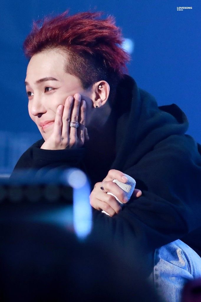 WNNRCONCERT's tweet photo. I’m so so so happy the wait came to an end 💙 we’ll always be at your side mino 

MEMORABLE MINO MOMENT
#BYYOURSIDEMINO

#MINO #송민호 @official_mino_ 
#위너 #WINNER https://t.co/GgEi0VooBJ
