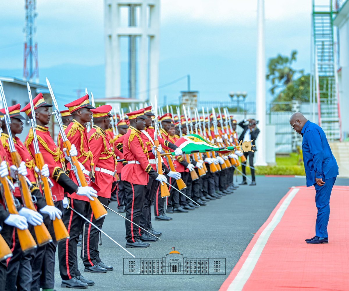 NtareHouse's tweet photo. Renforcement des relations de coopération entre la #RDC et le #Burundi : ce 22/12, une visite d’amitié du Président Félix Tshisekedi à son homologue Président @GeneralNeva marque un nouvel élan de coopération multisectorielle dans le cadre bilatéral et régional entre les 2 pays https://t.co/6DRevEdYlX