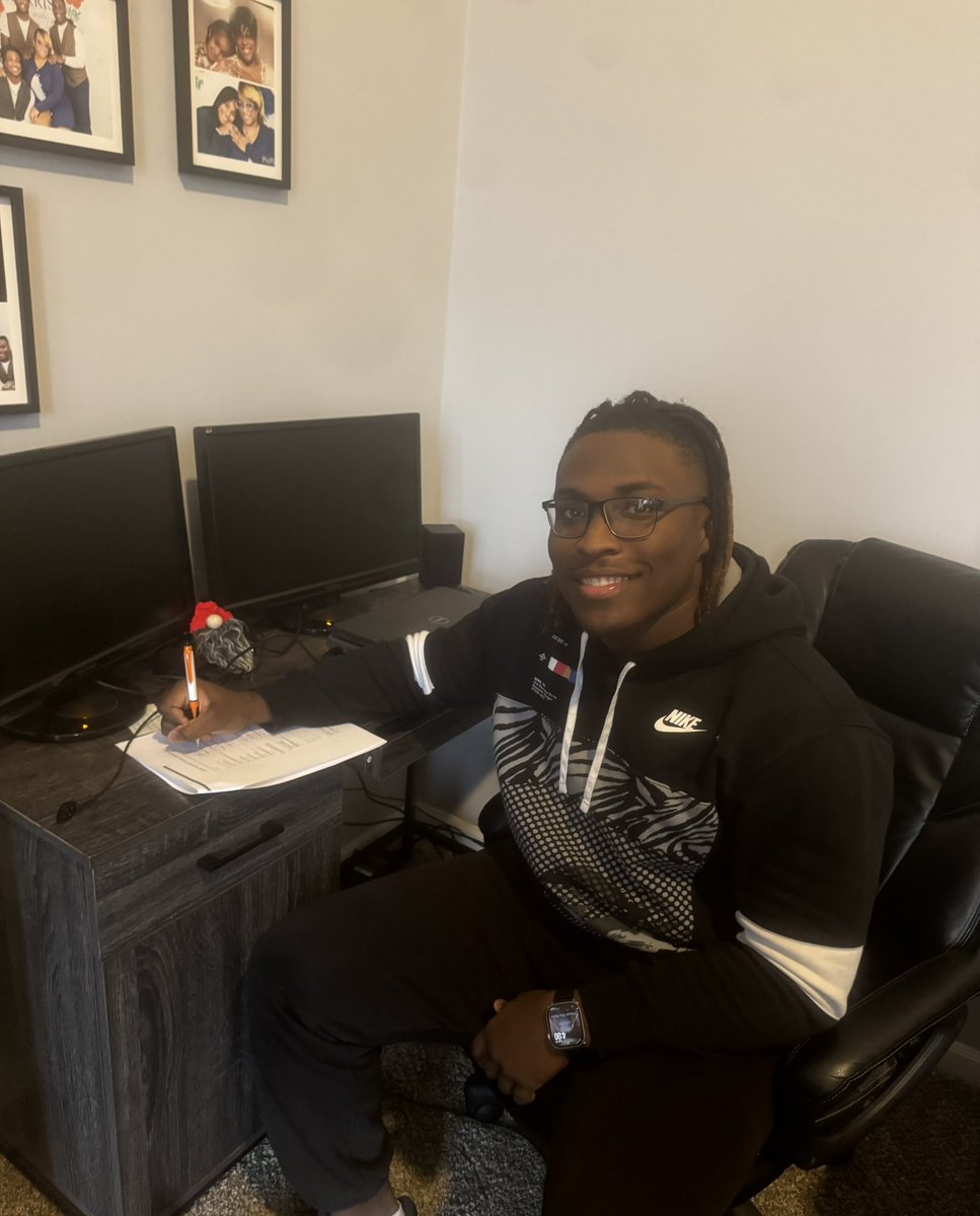 Easton Sports Group tweet media