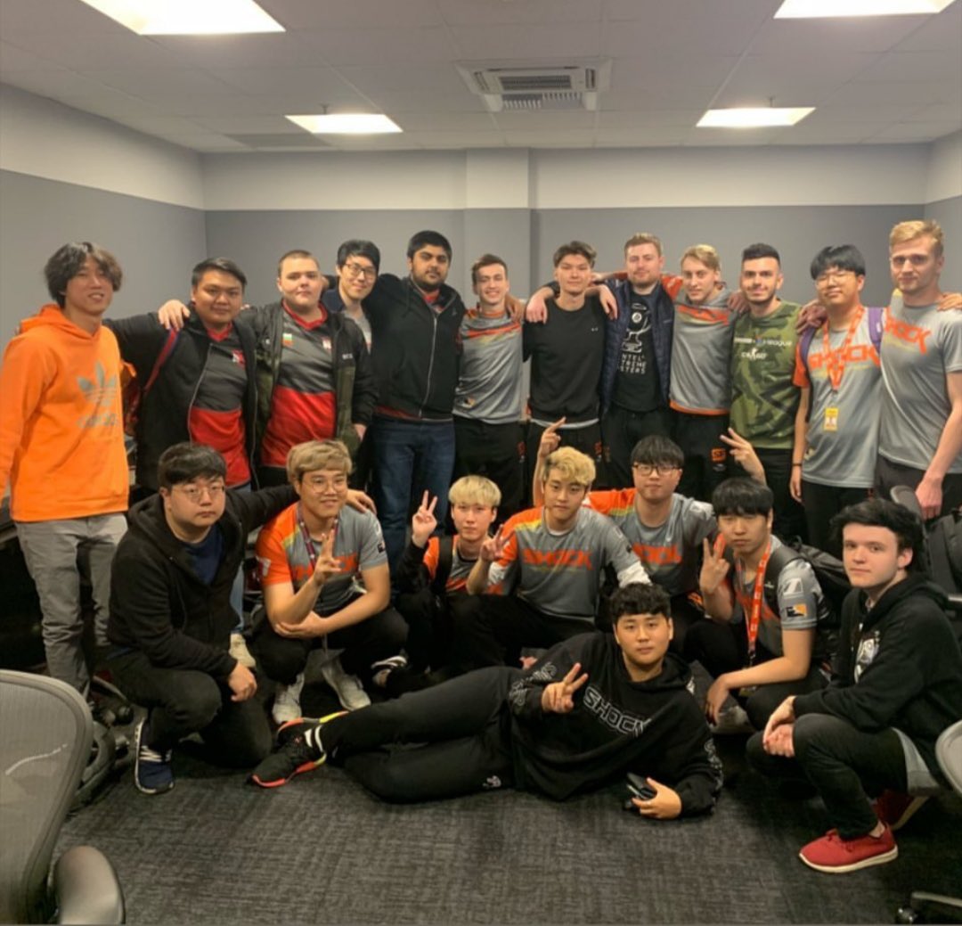 쬬 tweet media