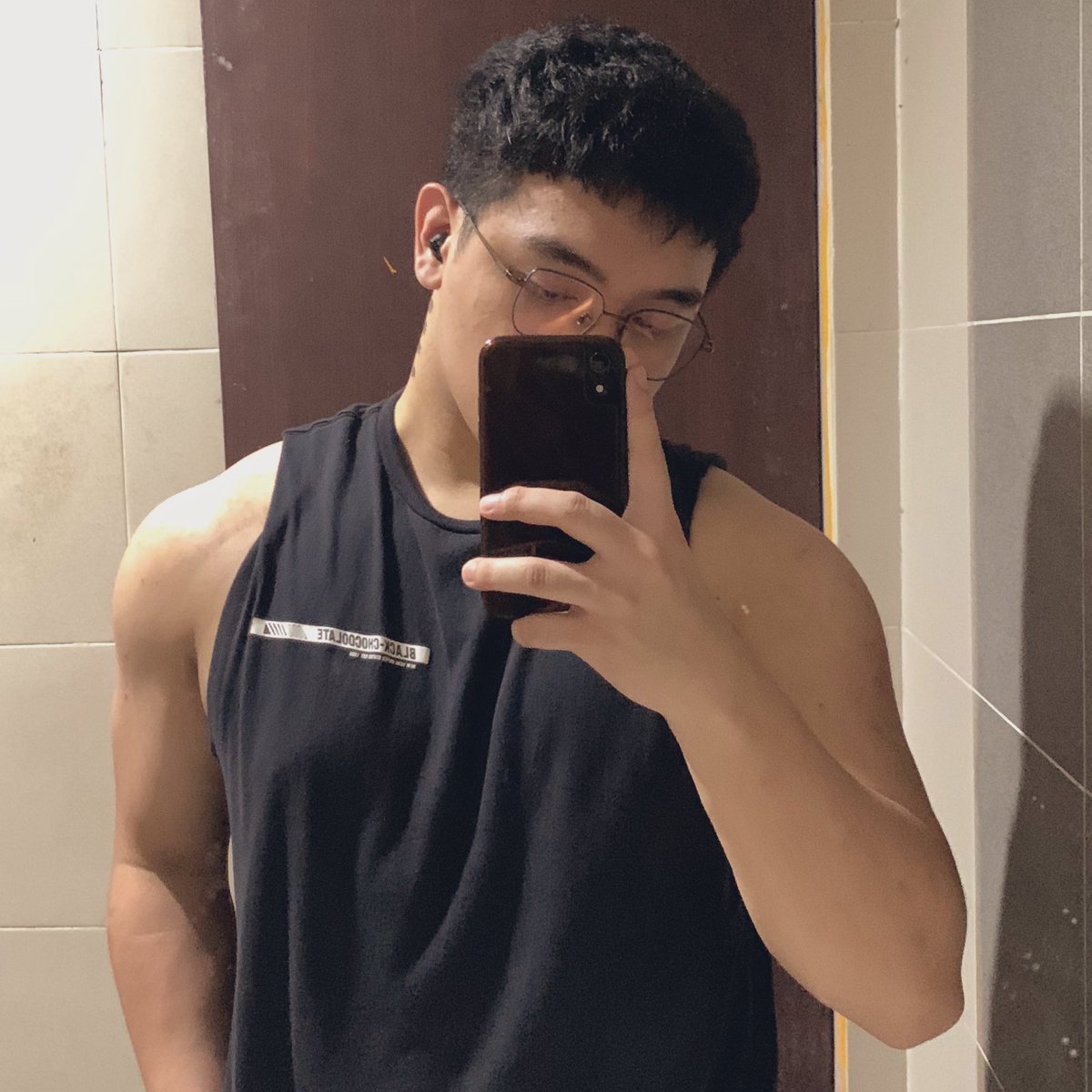 Been spamming chest lately haha, babawi na sa gym 😛