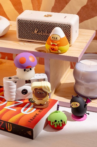 I just received Smoko Friends Halloween Blind Box (Series 2) | Default Title from ittynyte via Throne. Thank you! throne.com/ferrisewheel #Wishlist #Throne