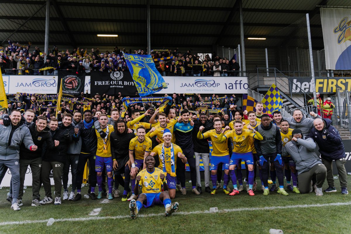 Christmas came early this year 🎅🏼

🟡🔵 #wearebeveren