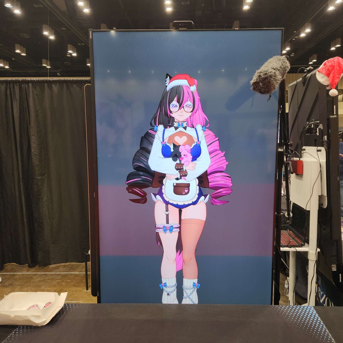 RomiChiVT's tweet photo. MEET AND GREET @HolidayMatsuri @NovelHorizons https://t.co/s0YejEEV0i