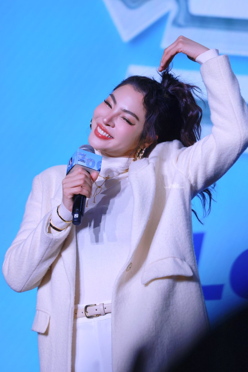 elenaaa_oin's tweet photo. Love Poem in the Winter ❄️ 

(Do not edit/crop, except @malisorn00 ）

#FayePeraya https://t.co/qhSdzS8fC2