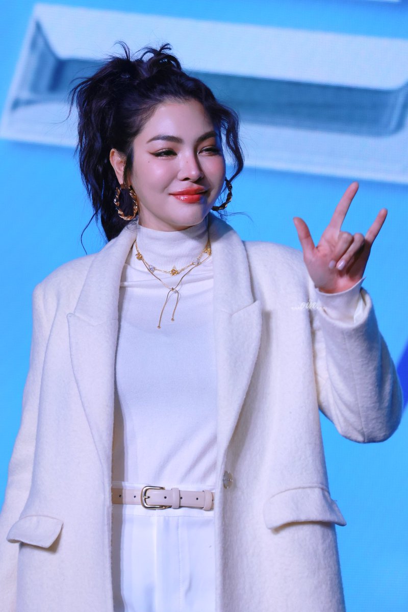 elenaaa_oin's tweet photo. Love Poem in the Winter ❄️ 

(Do not edit/crop, except @malisorn00 ）

#FayePeraya https://t.co/qhSdzS8fC2