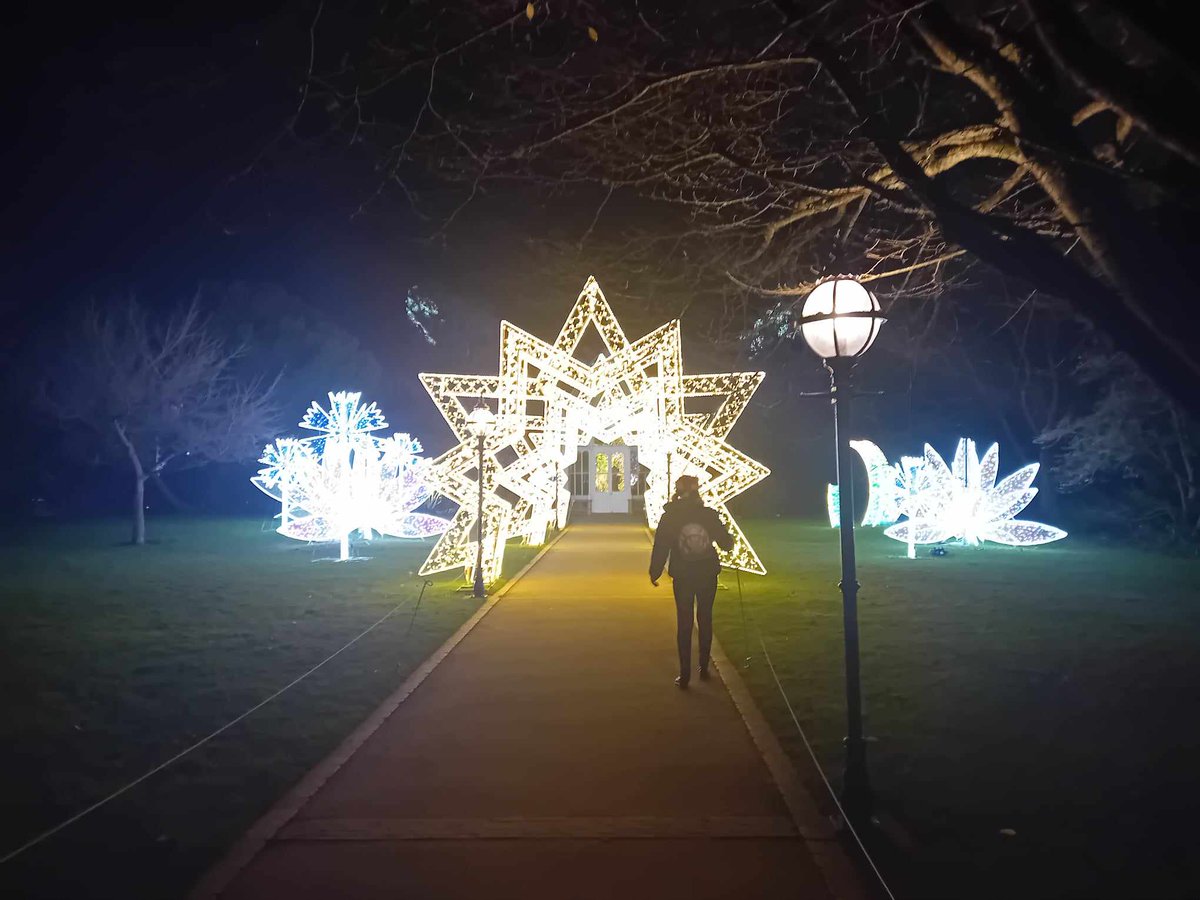 Liam Smith / Liam Mac Gabhann (@lsmithmacgabhan) on Twitter photo Ar an Imeall 22 12 24 #ceolNollaig #xmas:
<a href="/thebeatles/">The Beatles</a>
K Williams CA Duffy
<a href="/DollyParton/">Dolly Parton</a> <a href="/WillieNelson/">Willie Nelson</a>
Joey Ramone
@freestatenova
M Hall
<a href="/TheUnthanks/">The Unthanks</a>
<a href="/MenofGw3nt/">Men Of Gwent</a> <a href="/country_mile/">Country Mile</a>
<a href="/StornowayBand/">Stornoway</a>
B Lee Toots
<a href="/witheredhand/">Withered Hand</a>
LCC
M Haiux
<a href="/CornershopHQ/">Cornershop</a>
<a href="/RigidDigits/">Stiff Little Fingers</a> tinyurl.com/43cjfkeh Ar an Imeall 22 12 24 #ceolNollaig #xmas:
<a href="/thebeatles/">The Beatles</a>
K Williams CA Duffy
<a href="/DollyParton/">Dolly Parton</a> <a href="/WillieNelson/">Willie Nelson</a>
Joey Ramone
@freestatenova
M Hall
<a href="/TheUnthanks/">The Unthanks</a>
<a href="/MenofGw3nt/">Men Of Gwent</a> <a href="/country_mile/">Country Mile</a>
<a href="/StornowayBand/">Stornoway</a>
B Lee Toots
<a href="/witheredhand/">Withered Hand</a>
LCC
M Haiux
<a href="/CornershopHQ/">Cornershop</a>
<a href="/RigidDigits/">Stiff Little Fingers</a> tinyurl.com/43cjfkeh