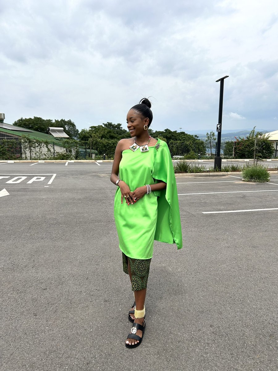 Ungowamakhosi, owasemandvulo .
Ndabezitha, Mageba 👑