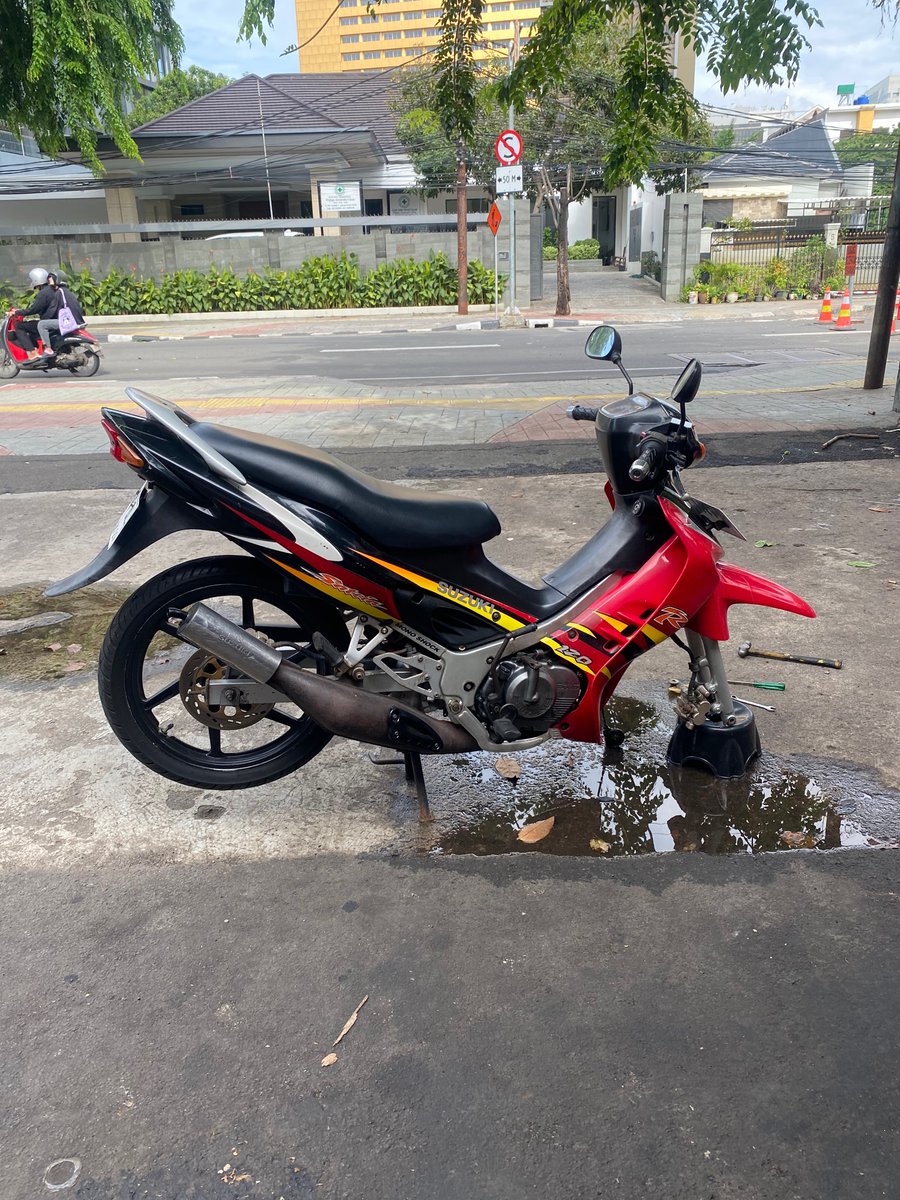 kostpadang12 tweet media