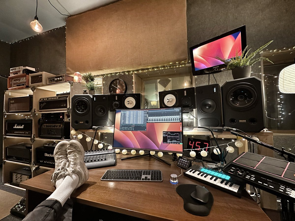 Mark Morrow Audio (@markmorrowaudio) on Twitter photo That’s a wrap for sessions this year in both the Main Studio and Studio B! Thanks again to everyone who trusted me and <a href="/ewansimps/">Ewan Simpson</a> (Studio B) with your music. We worked on some 300 songs between both studios which is absolute madness. Forever grateful to keep calling this my job That’s a wrap for sessions this year in both the Main Studio and Studio B! Thanks again to everyone who trusted me and <a href="/ewansimps/">Ewan Simpson</a> (Studio B) with your music. We worked on some 300 songs between both studios which is absolute madness. Forever grateful to keep calling this my job