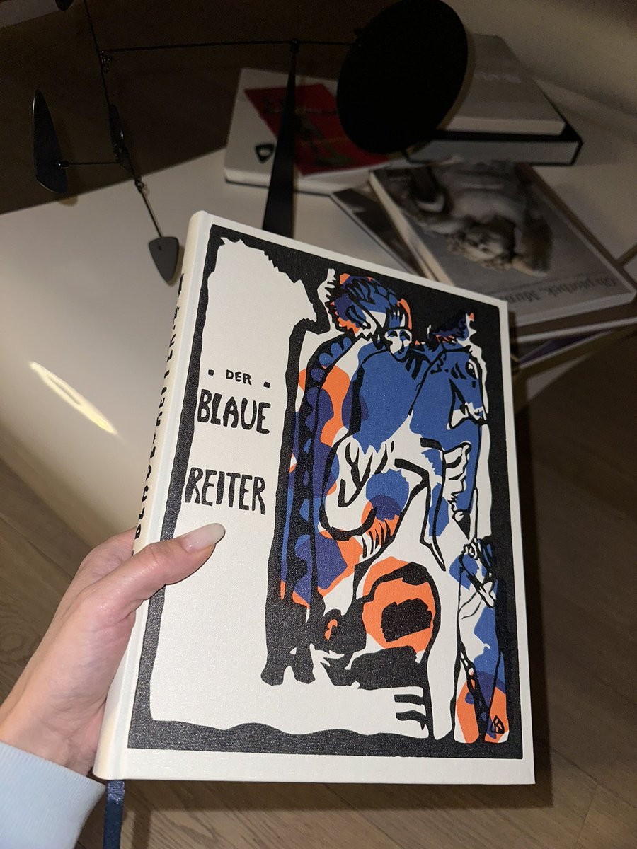 mariajonesblog's tweet image. Der Blaue Reiter 💙 #almanac #kandinsky #franzmarc