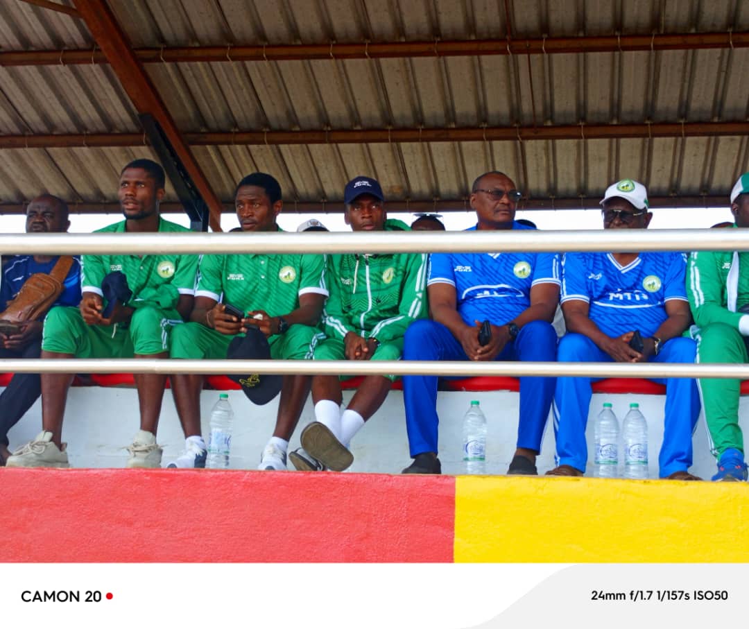 Fin du match au stade municipal de Melong
Stade renard 3-0 Coton Sport