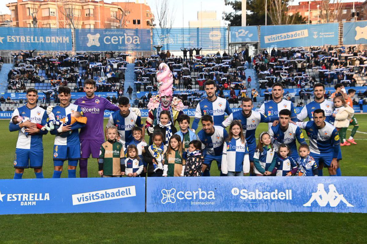 🫶🏻 𝐄𝐐𝐔𝐈𝐏 🫶🏻

#AMQM