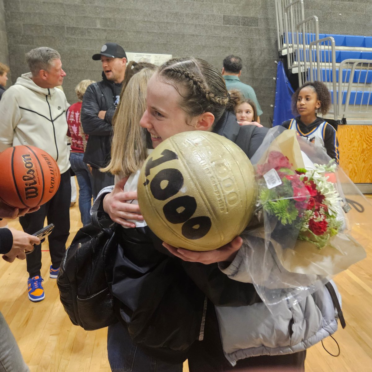1,000 points! So thankful for everyone who has helped me reach this milestone!❤️