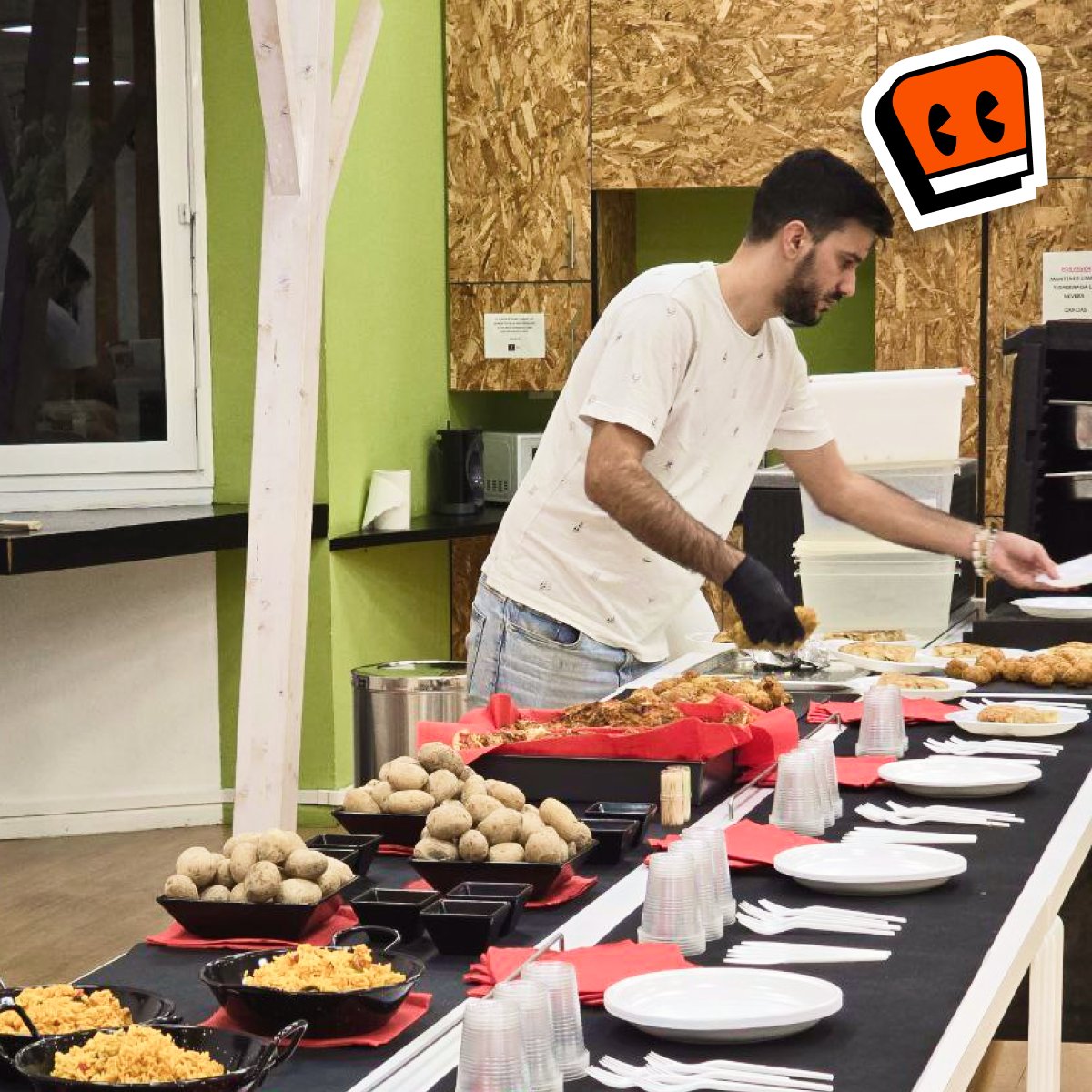 GofiGeeks's tweet image. 🎉 Cerramos el 2024 en la @SPEGC, explorando &quot;El impacto de la Guerra (Ucrania) en el ciberespacio&quot;.

Gracias a Manuel Domínguez, CTO de @Black9_Canarias, por la charla y a la SPEGC por su apoyo. 

¡Nos vemos en 2025 con más eventos! 👏

#Ciberseguridad #ComunidadTech #GofiGeeks