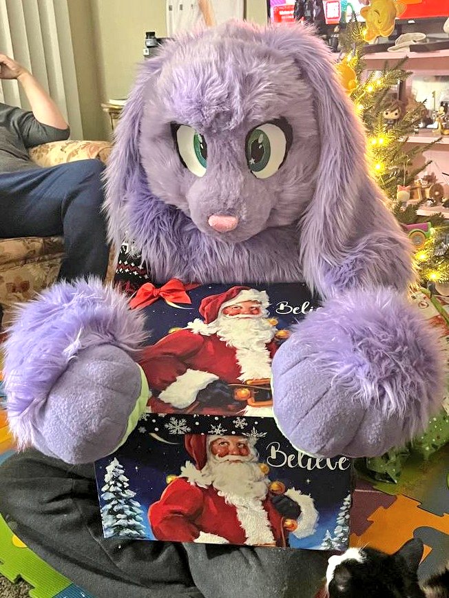 ThatFloppyBunny's tweet photo. Holiday party piks of me and unicorse

All suits made by @wolff_arts https://t.co/pKVxbPI1K3