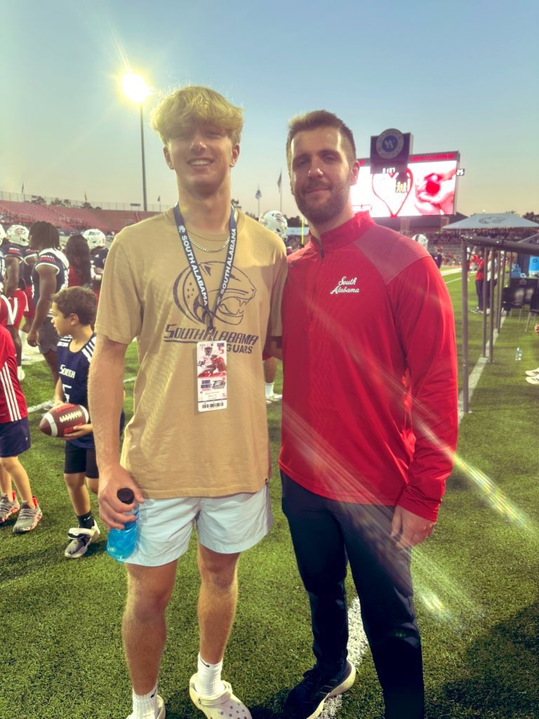 Blayne Munson (@theblaynemunson) on Twitter photo After a lot of praying and discussion with my family, <a href="/ericponio/">Eric Ponio</a>, <a href="/trlong02/">Ty Long</a> and <a href="/koachjj/">Juan Johnson</a>; I am very excited to announce my official commitment to <a href="/SouthAlabamaFB/">South Alabama Football 🏈</a>. I want to thank all of the people who have supported me through this process; my family especially! My training After a lot of praying and discussion with my family, <a href="/ericponio/">Eric Ponio</a>, <a href="/trlong02/">Ty Long</a> and <a href="/koachjj/">Juan Johnson</a>; I am very excited to announce my official commitment to <a href="/SouthAlabamaFB/">South Alabama Football 🏈</a>. I want to thank all of the people who have supported me through this process; my family especially! My training