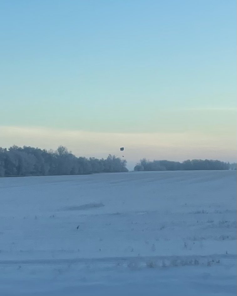 Burkeeboy's tweet image. Spotted this Paramotor just north of St. Albert this morning.  🥶🥶. #SundayMorning #Paramotor