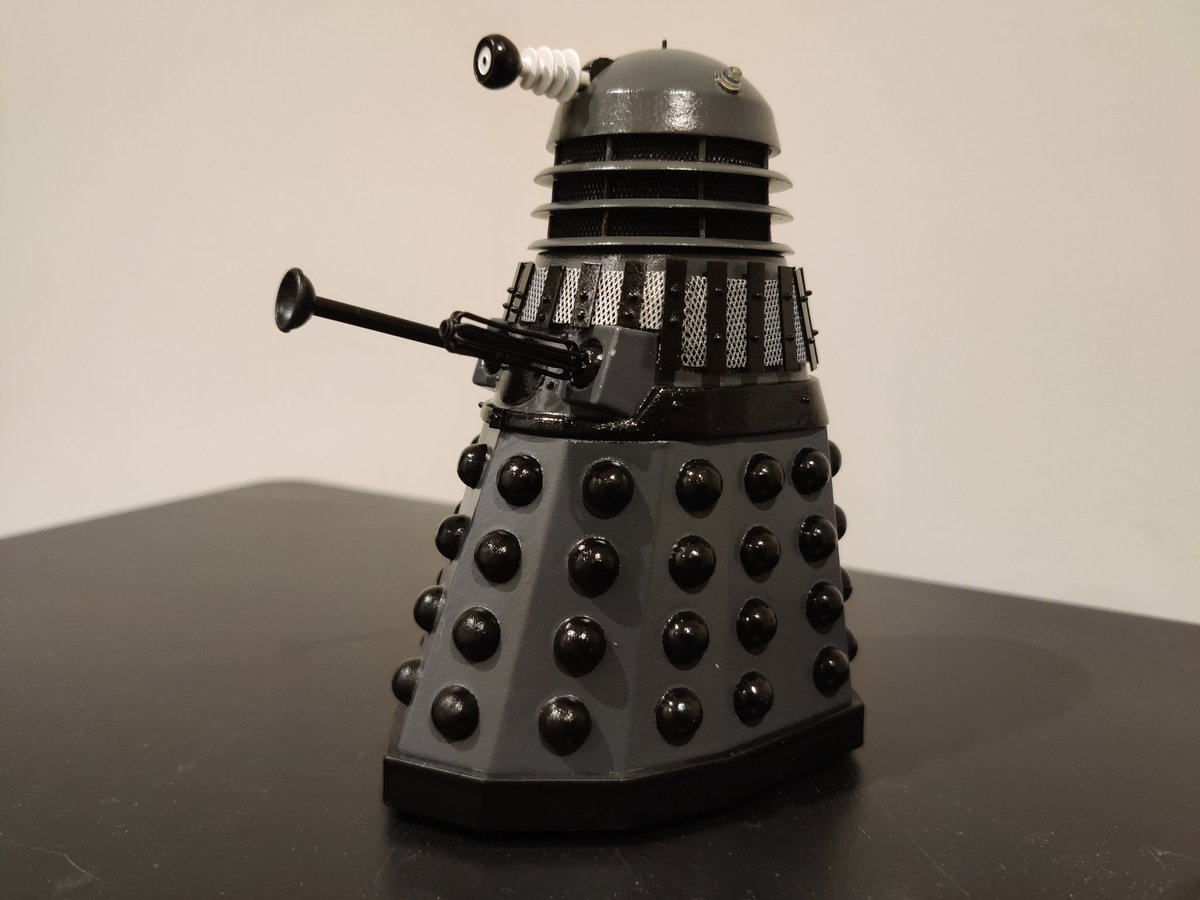 ExpressRhubarb's tweet photo. Another Dalek complete, just in time for #Dalekday!
This one is based on Dalek V-5, made from a Goon top half and a Shawcraft skirt. Sadly this prop was lost to time after it was retired, last seeing use in Revelation.
Happy 61st birthday to Skaro's finest! 🧂🪠 https://t.co/XGWyPmJFnK
