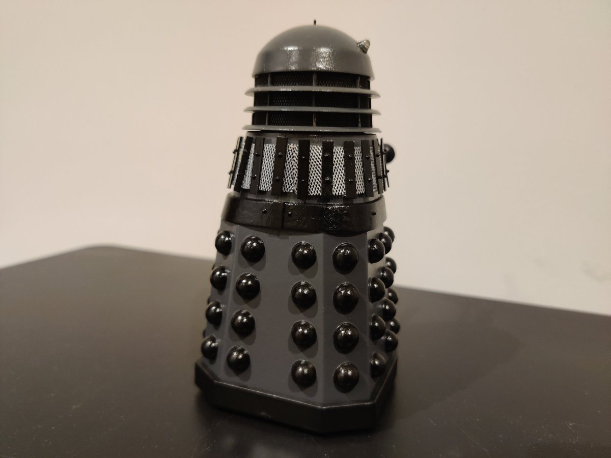 ExpressRhubarb's tweet photo. Another Dalek complete, just in time for #Dalekday!
This one is based on Dalek V-5, made from a Goon top half and a Shawcraft skirt. Sadly this prop was lost to time after it was retired, last seeing use in Revelation.
Happy 61st birthday to Skaro's finest! 🧂🪠 https://t.co/XGWyPmJFnK